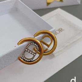 Dior earing 6ml1